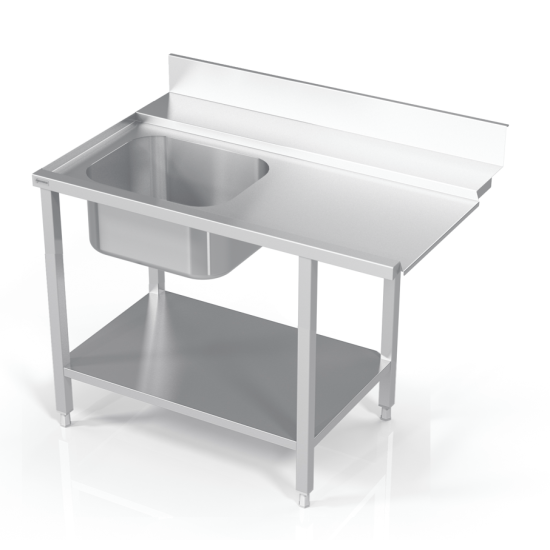 Table avant le lavage avec étagères