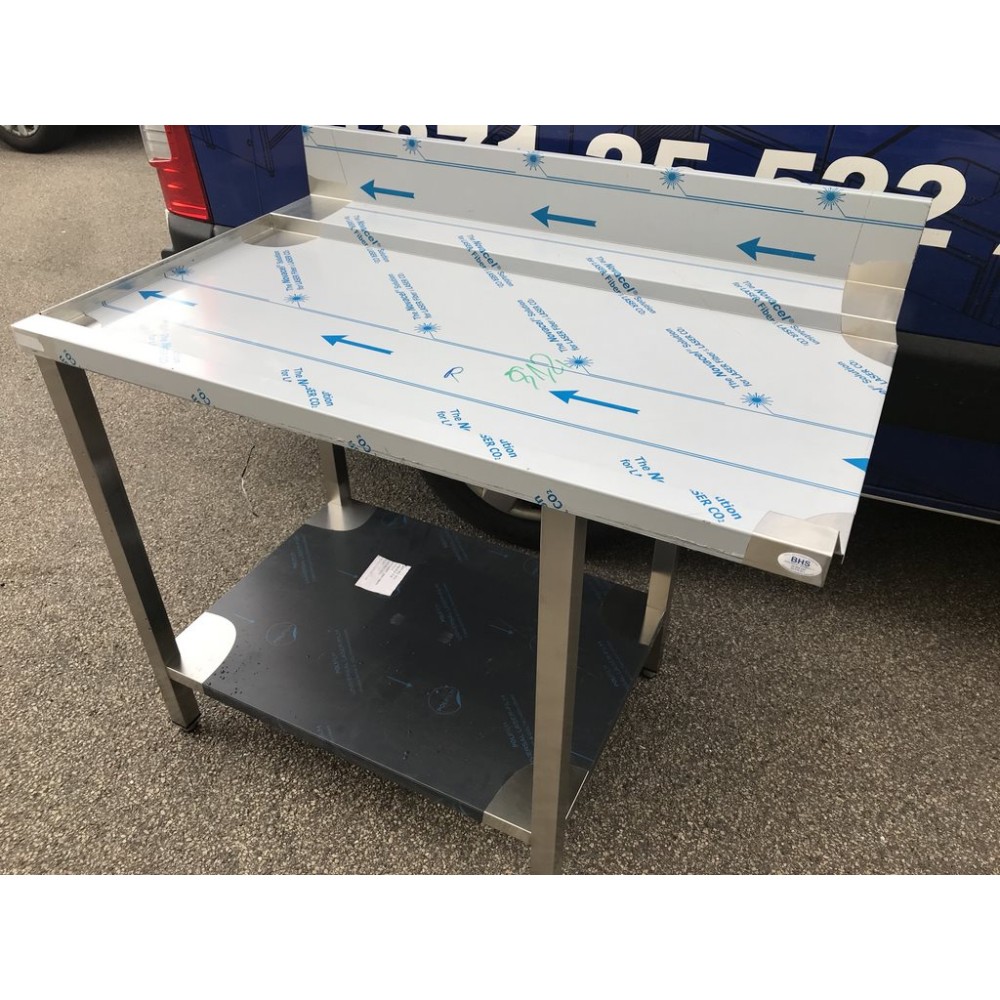 After washing table with shelf 1100 After washing table with shelf 1100